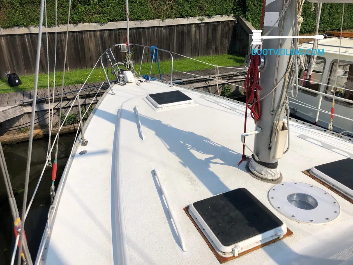 Polyester Sailboat Morgan 41