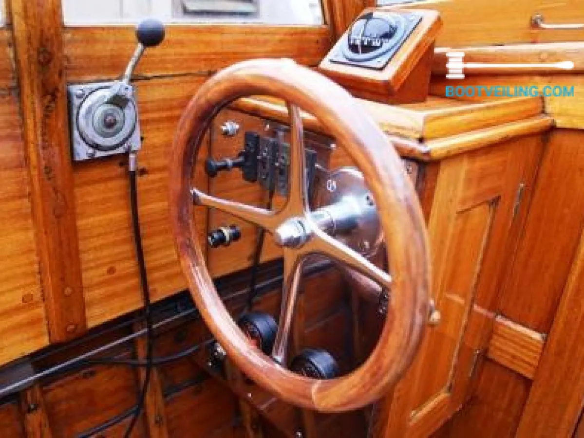 Wood Motorboat Pettersson Salonboot