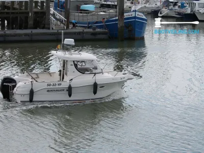 Polyester Motorboat Quicksilver Pilothouse Photo 8