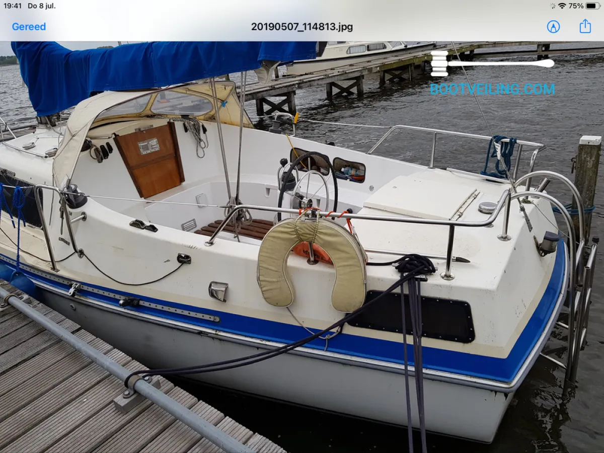 Polyester Sailboat Compromis 850 AK