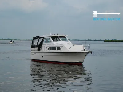 Polyester Motorboat Cytra Courier De Luxe Photo 12