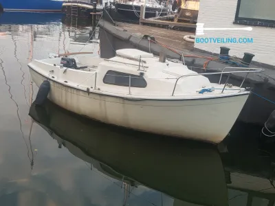 Beneteau Kajuitboot 350