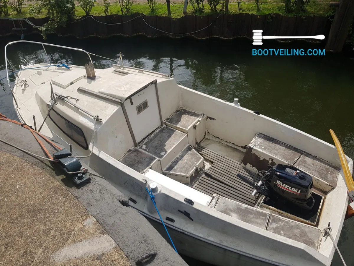 Polyester Budgetboat Beneteau Kajuitboot 350