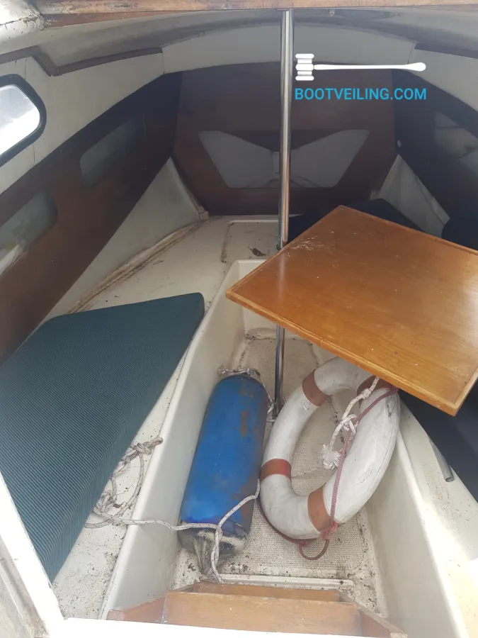 Polyester Budgetboat Beneteau Kajuitboot 350