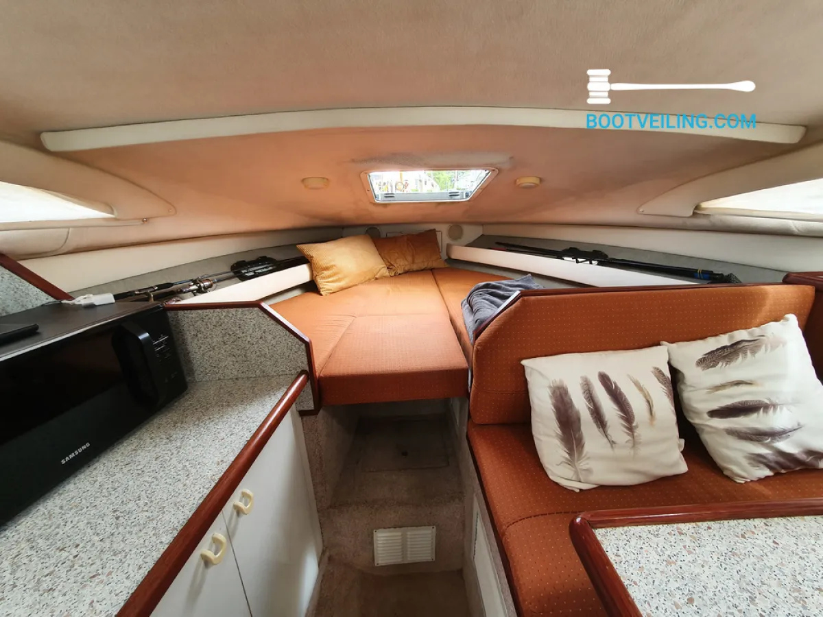 Polyester Speedboat Bayliner 2855 Ciera Sunbridge