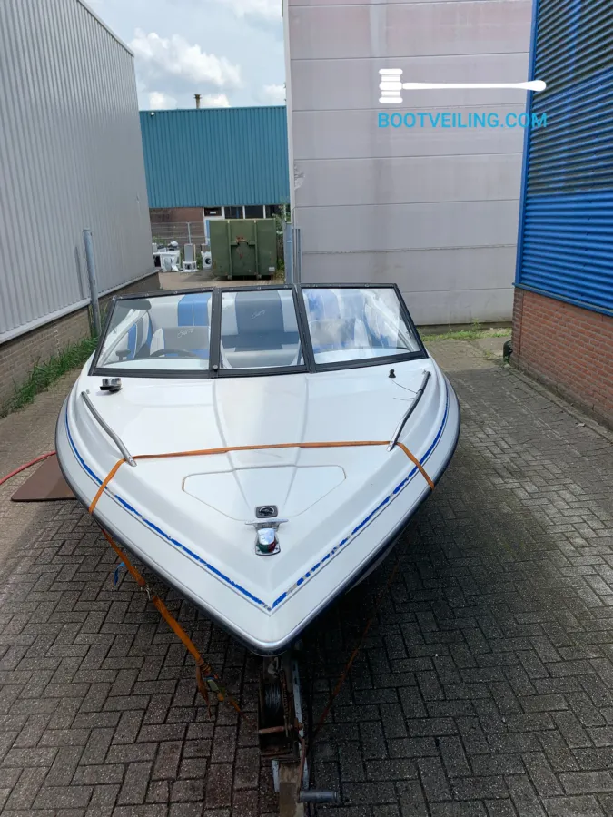 Polyester Speedboat Glastron Sierra 177g