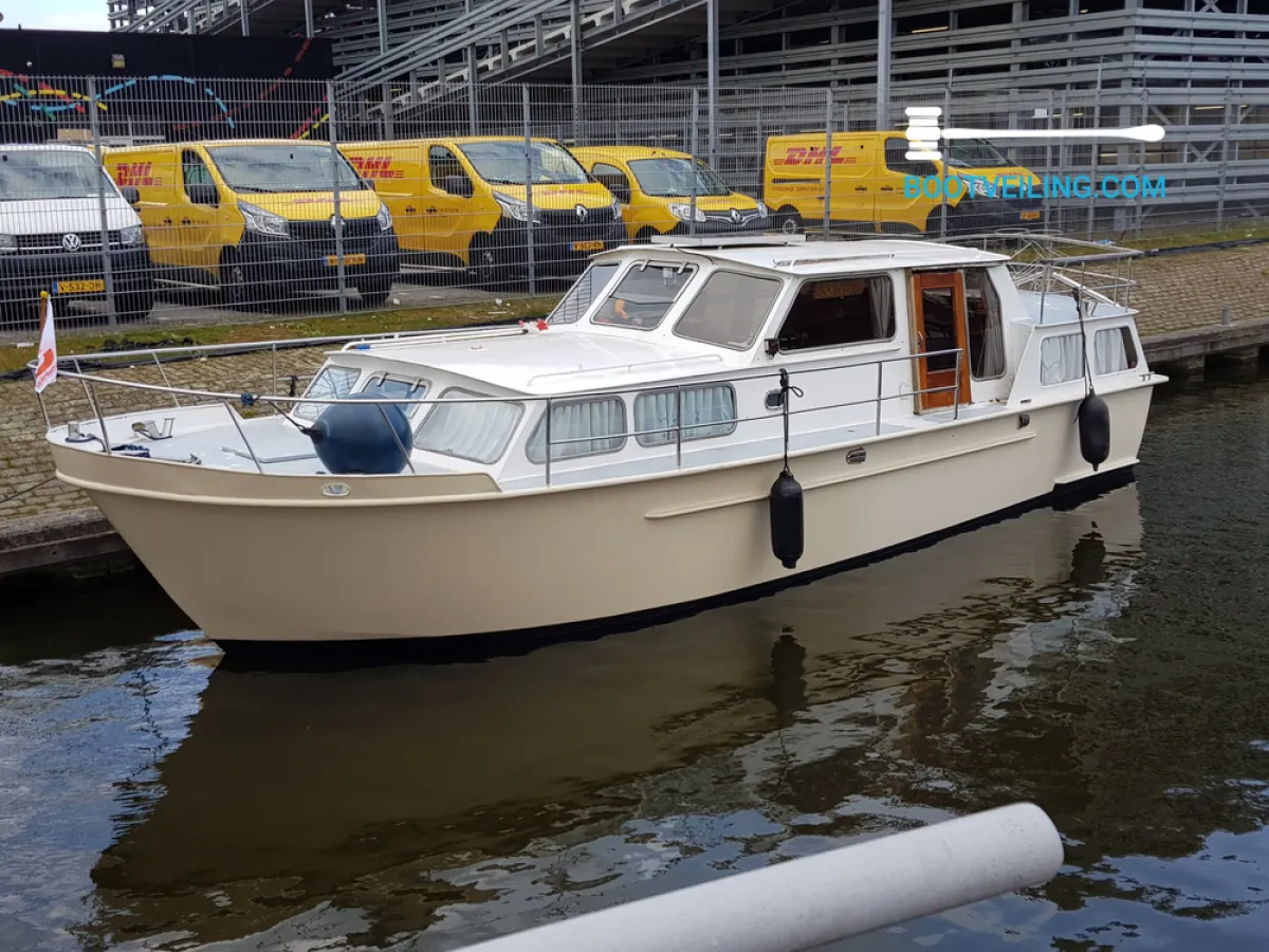 Steel Motorboat De Boer Old Dutch 33