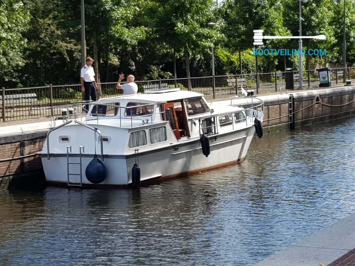 Steel Motorboat De Boer Old Dutch 33