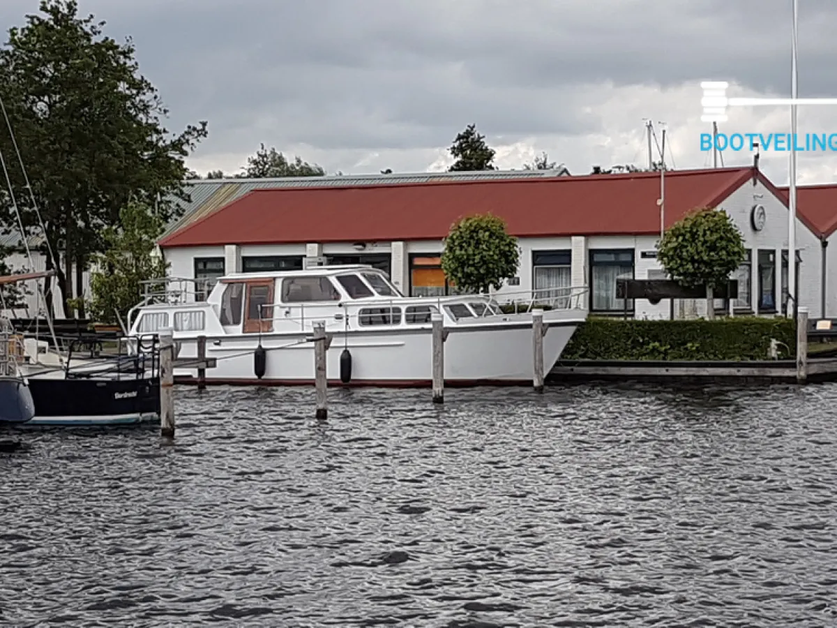 Steel Motorboat De Boer Old Dutch 33