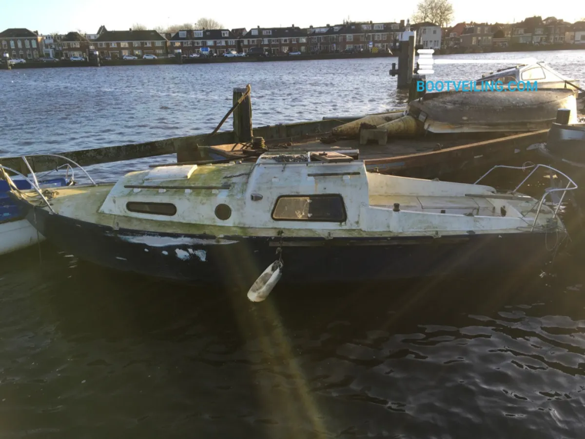 Polyester Budgetboat Grachtenboot Kajuitzeilboot