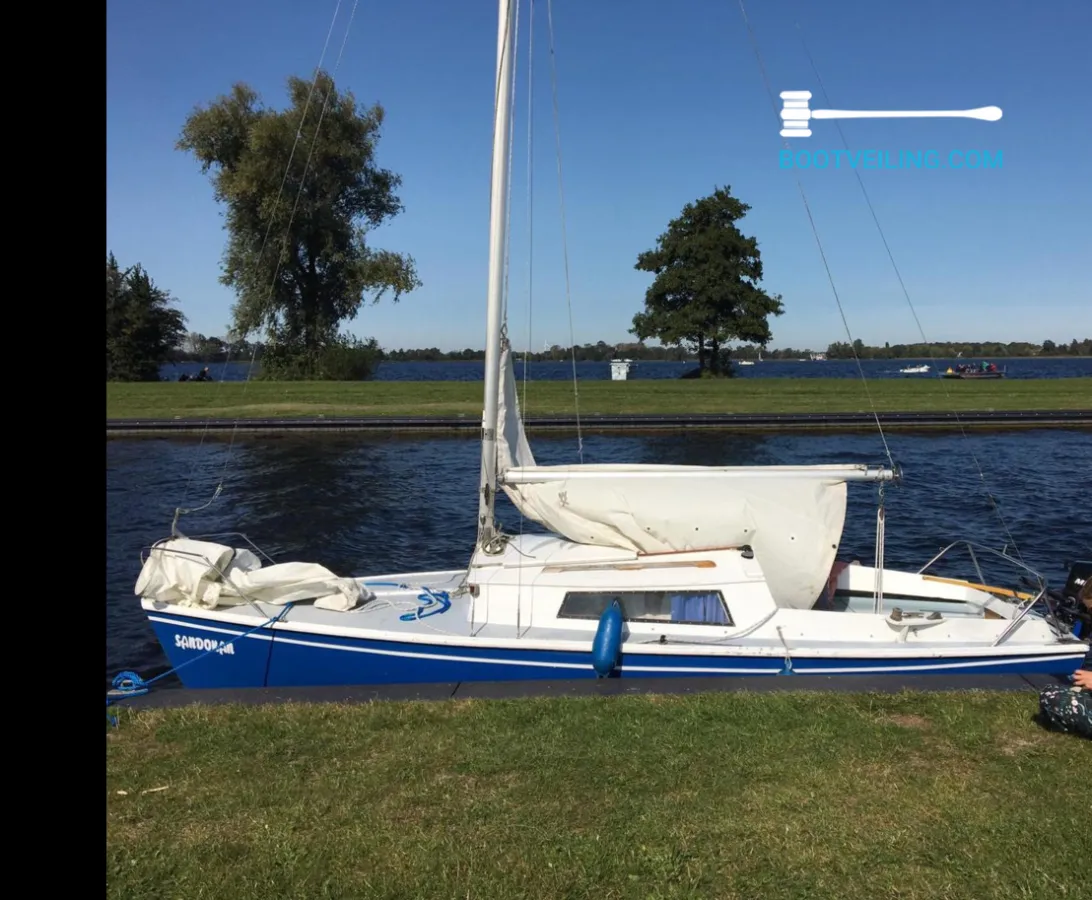 Wood Sailboat Kolibri 560