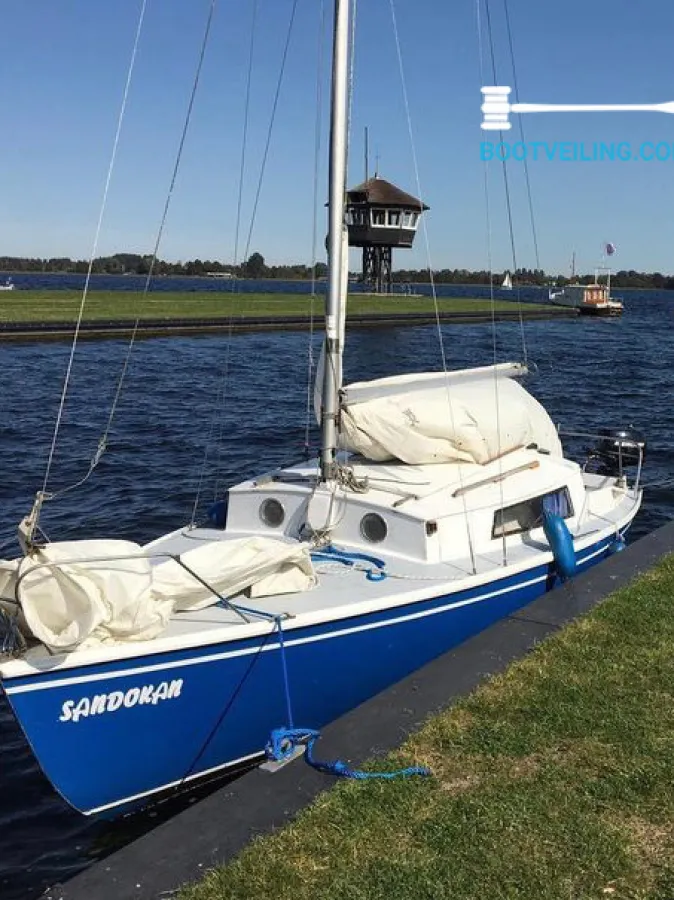 Wood Sailboat Kolibri 560