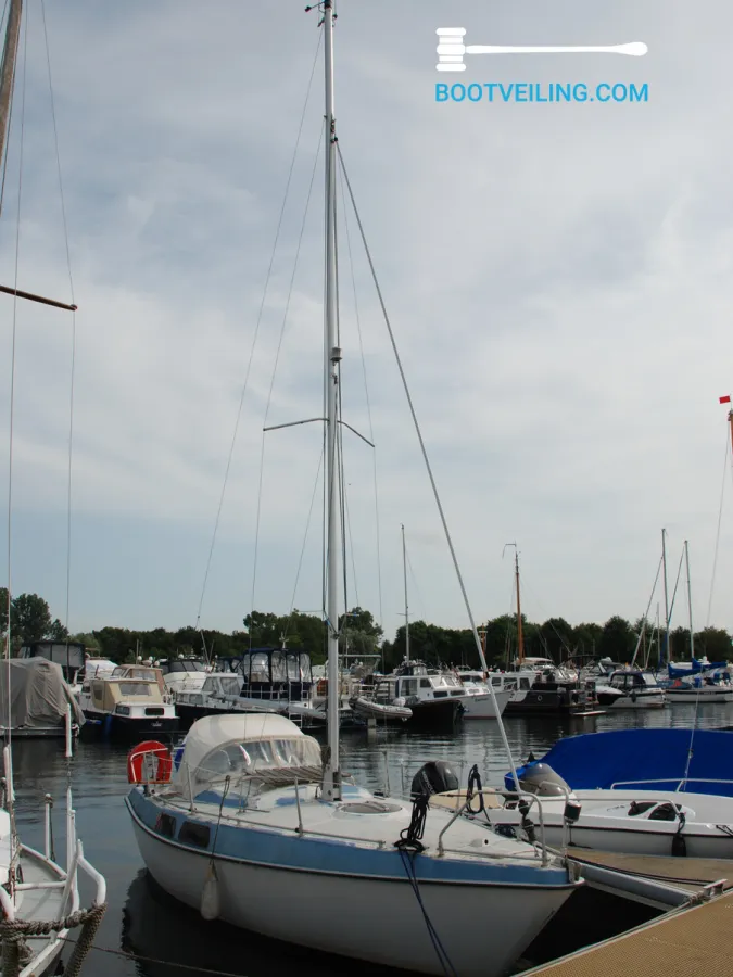 Polyester Sailboat Etap 22