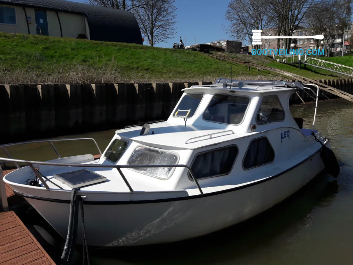 Steel Motorboat Beja 650