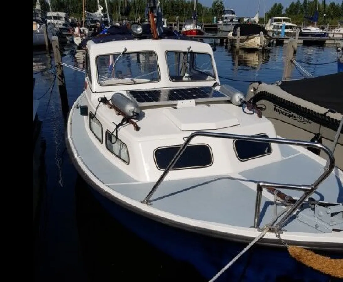 Polyester Motorboat Spitsgatter Myra 21