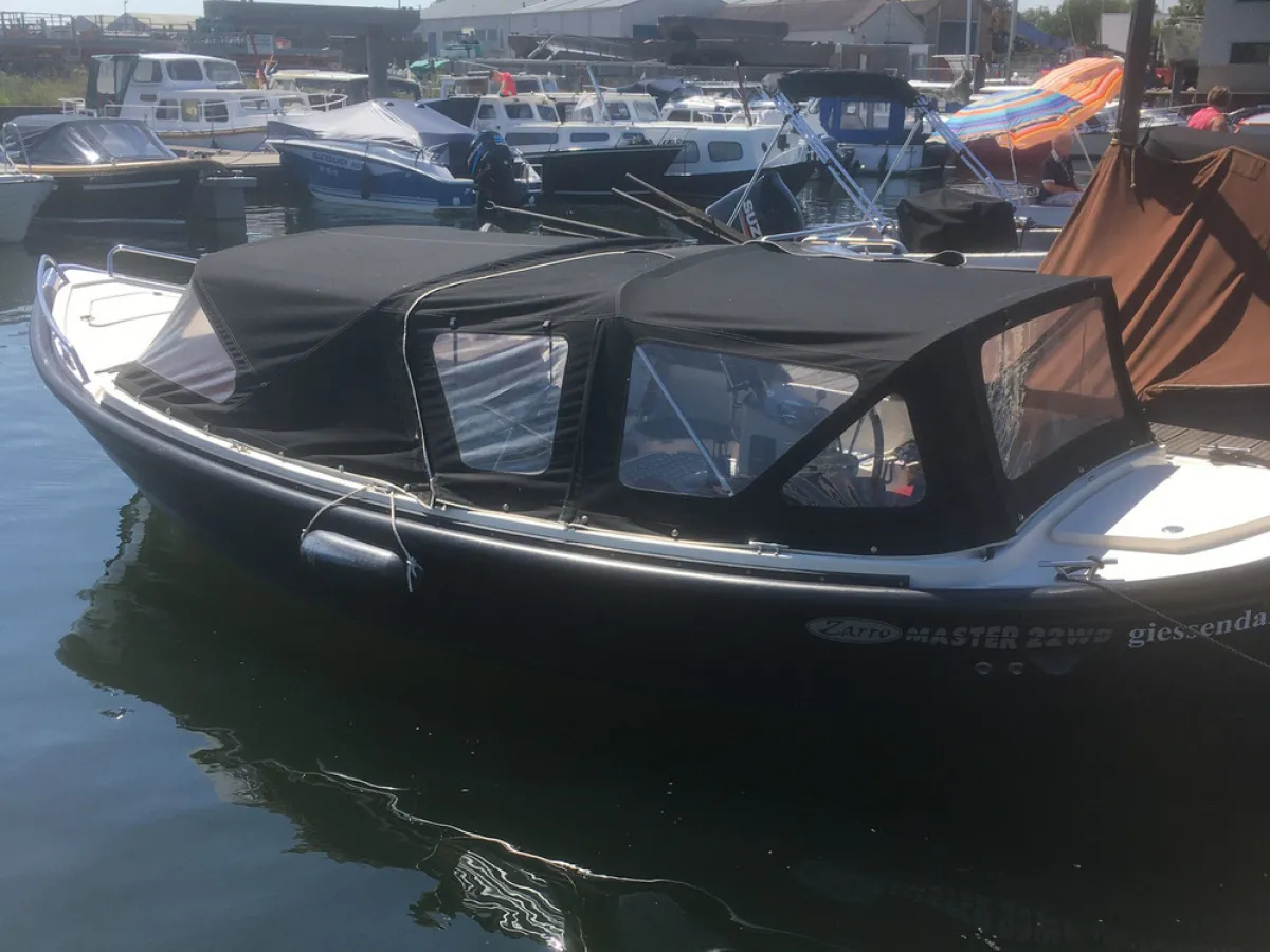 Polyester Sloop Zarro WB 22 Master