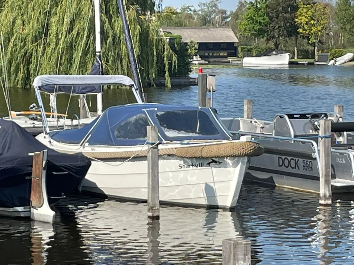 Steel Sloop Valent 650