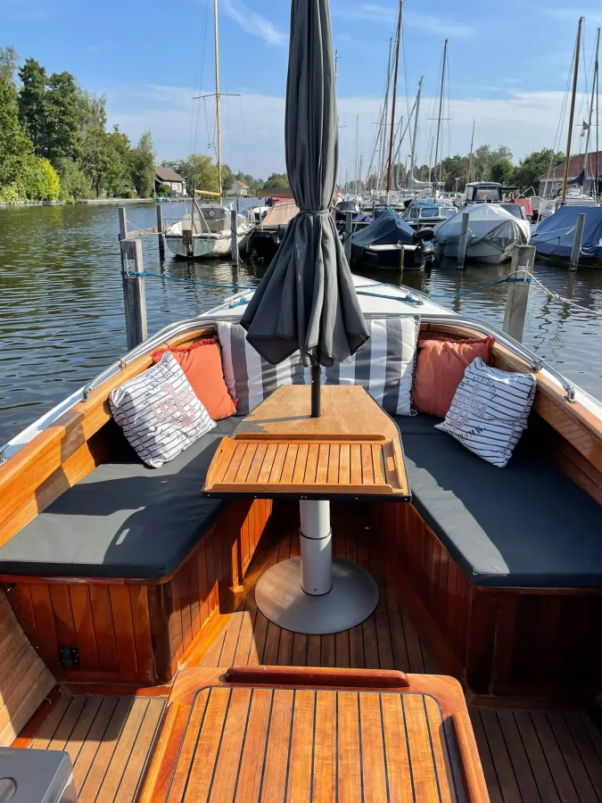 Steel Sloop Valent 650