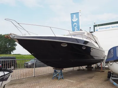 Polyester Motorboat Sunseeker San Remo 36 Photo 1