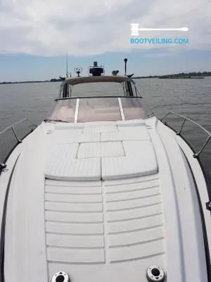 Polyester Motorboat Sunseeker San Remo 36 Photo 12