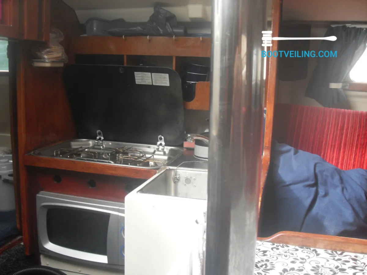 Polyester Sailboat Yamaha 29