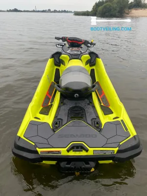 Polyester Jetski - Waterscooter Sea-Doo RXT-X 300 Photo 7