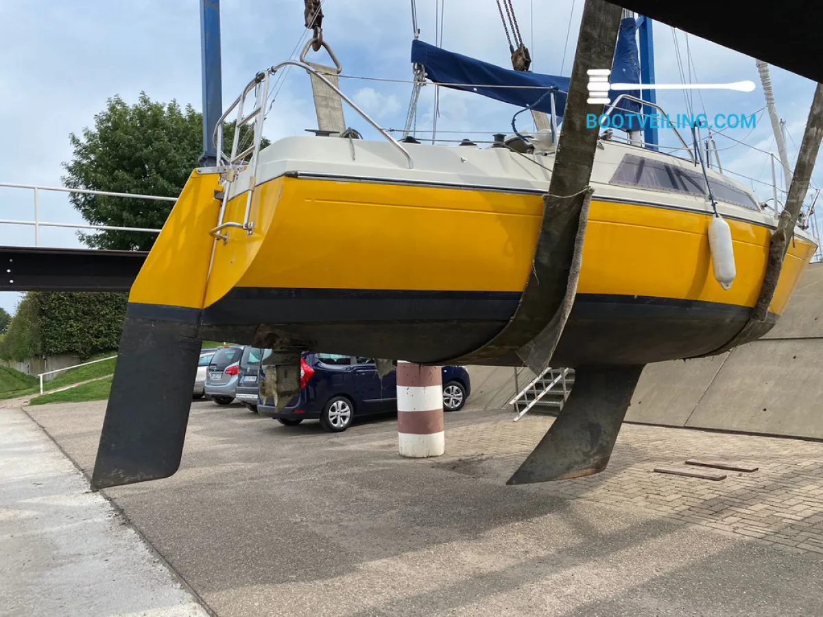 Polyester Sailboat Dehler Delanta 75