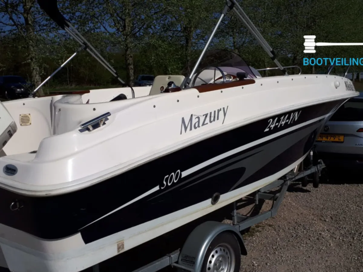 Polyester Console boat Mazury 500 Open