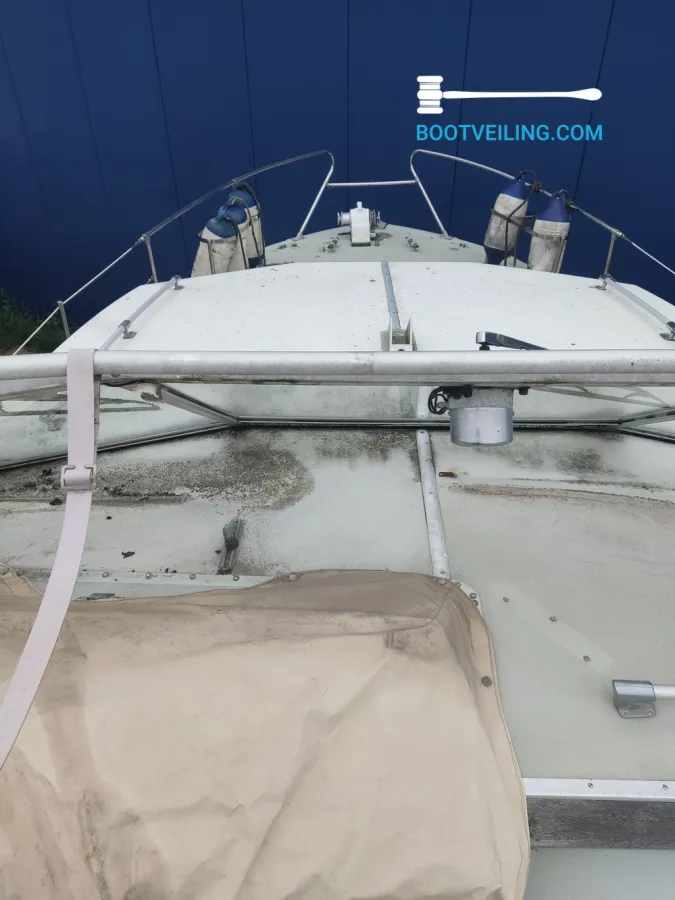 Polyester Motorboat Coronet Oceanfarer Wing