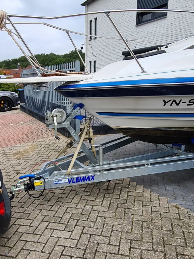 Polyester Motorboat Bayliner Ciera Sunbridge