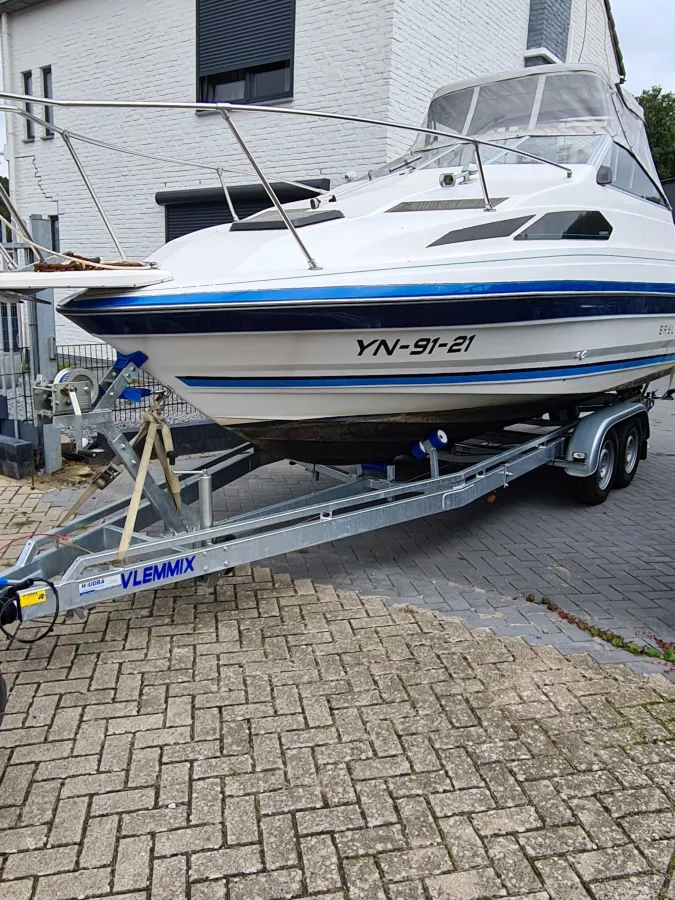 Polyester Motorboat Bayliner Ciera Sunbridge