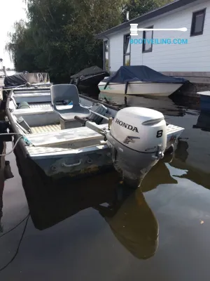 Flat-bottomed boat Extreme