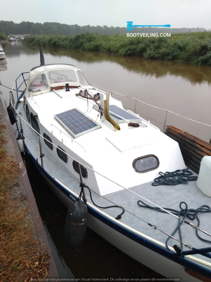 Steel Sailboat Merenpoort 900