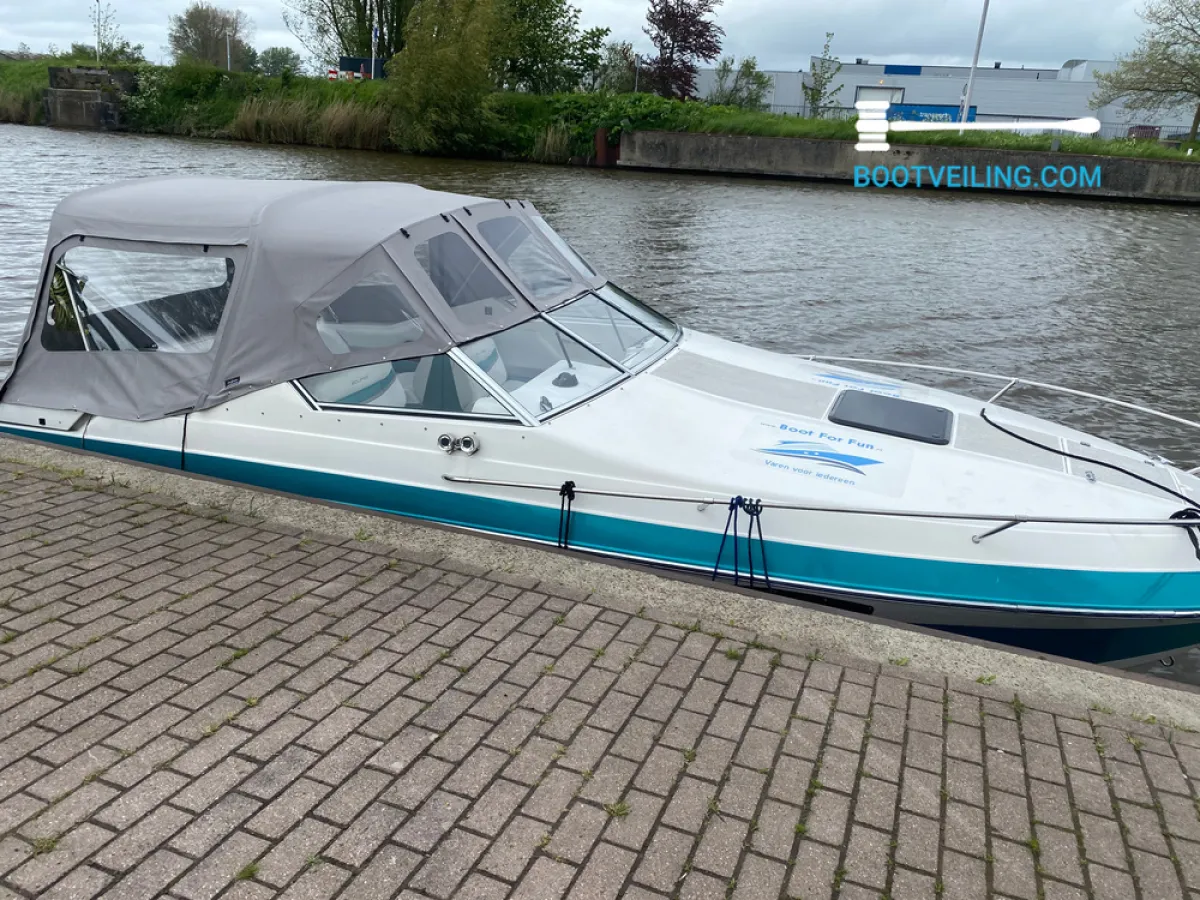 Polyester Speedboat Wellcraft Eclipse