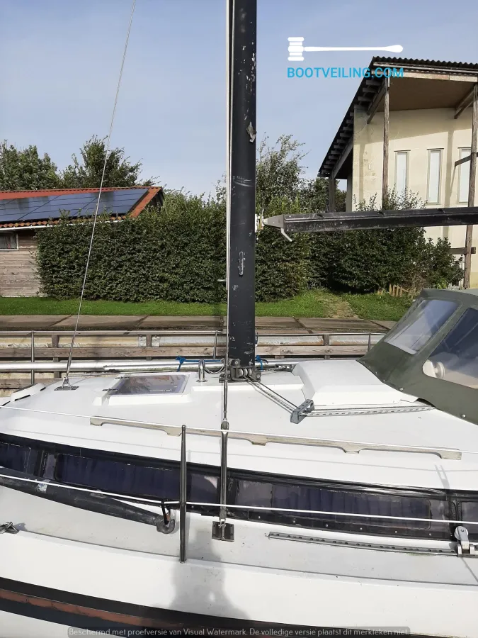 Polyester Sailboat Compromis 909