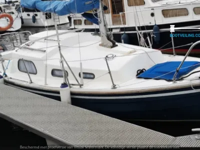 Polyester Sailboat Aldebaran 815 Photo 11