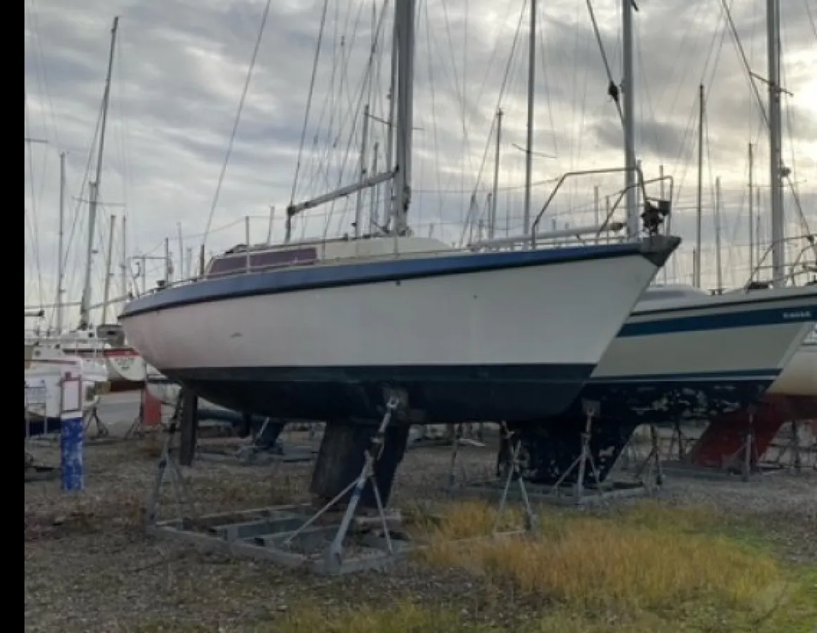 Polyester Sailboat Etap 28