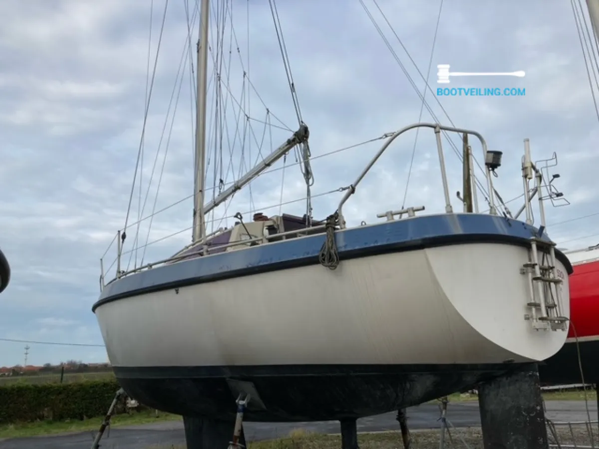 Polyester Sailboat Etap 28