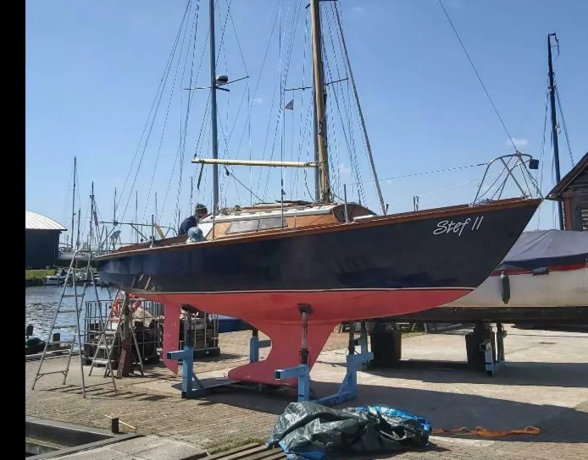 Wood Sailboat Waarschip 725