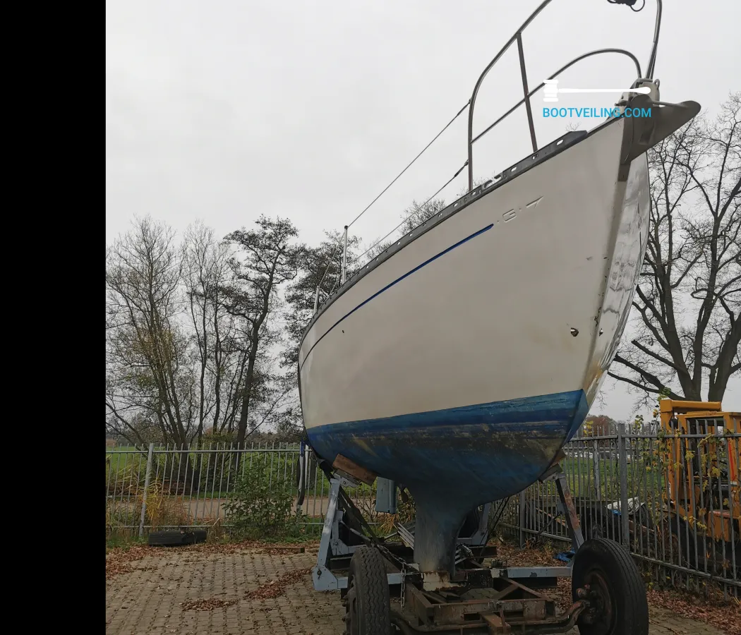 Polyester Sailboat Grampian 2-34