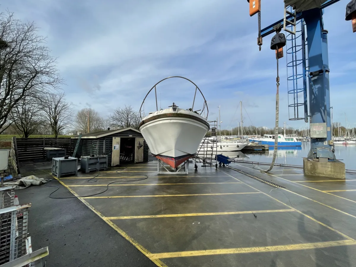 Polyester Motorboat Princess 32