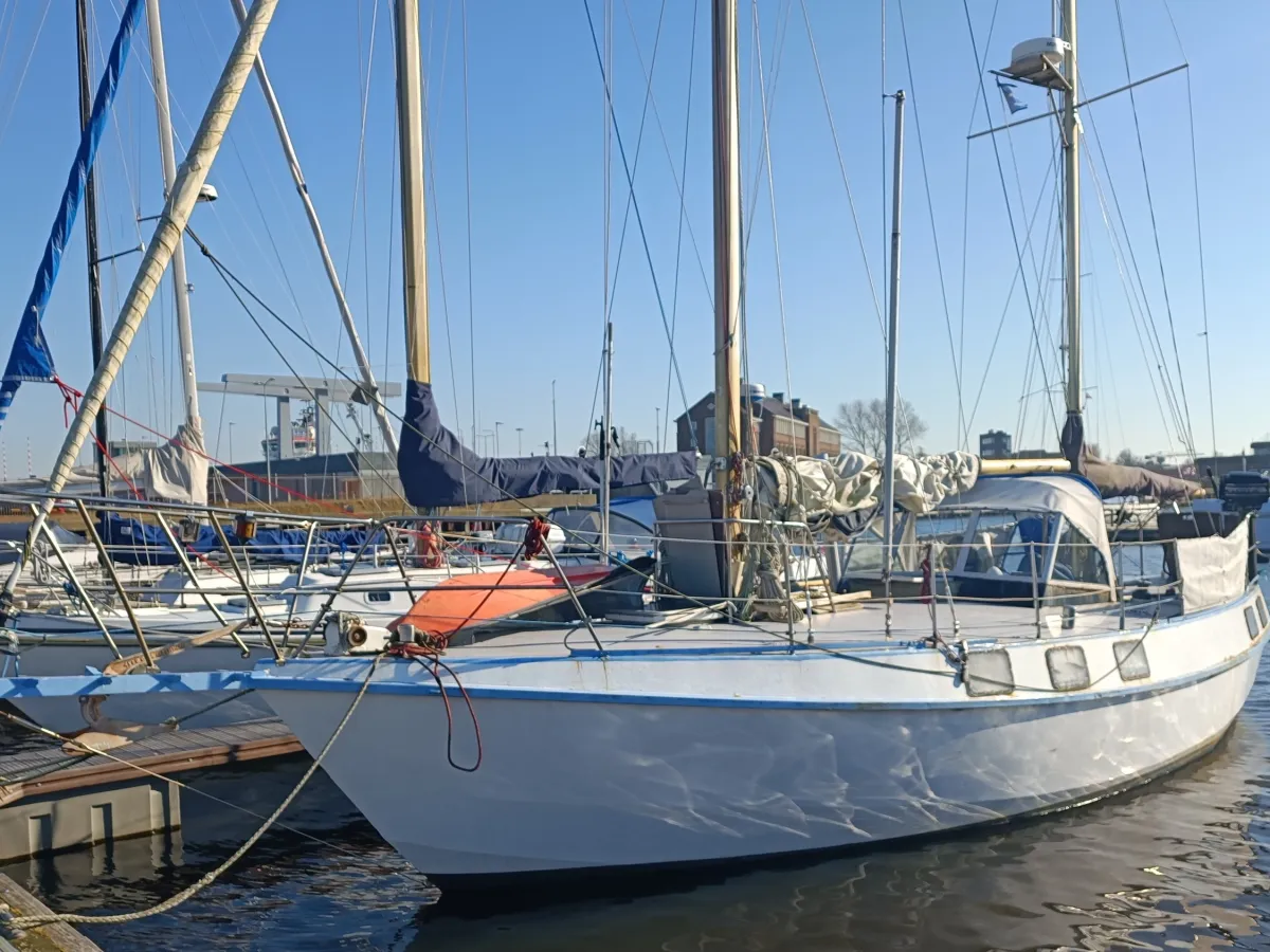 Steel Sailboat Ketch 1060