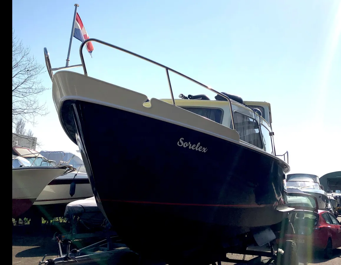 Steel Motorboat Cascaruda 850