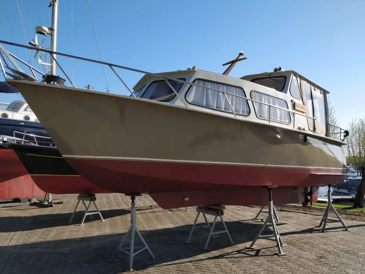 Steel Motorboat Cascaruda 850