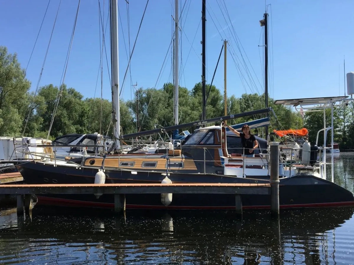 Steel Sailboat Van de Stadt 35