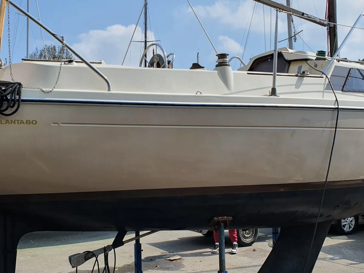 Polyester Sailboat Dehler Delanta 80