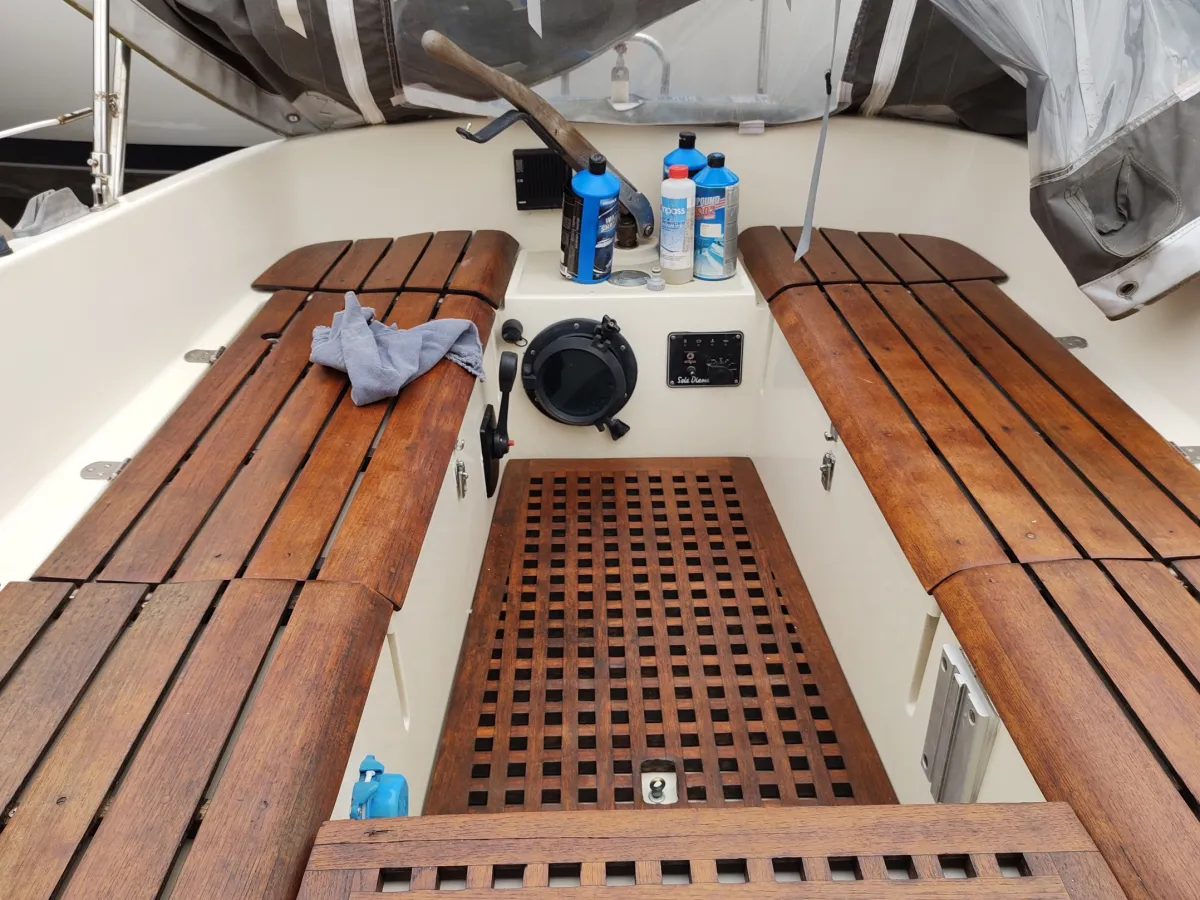 Polyester Sailboat Sirius 800