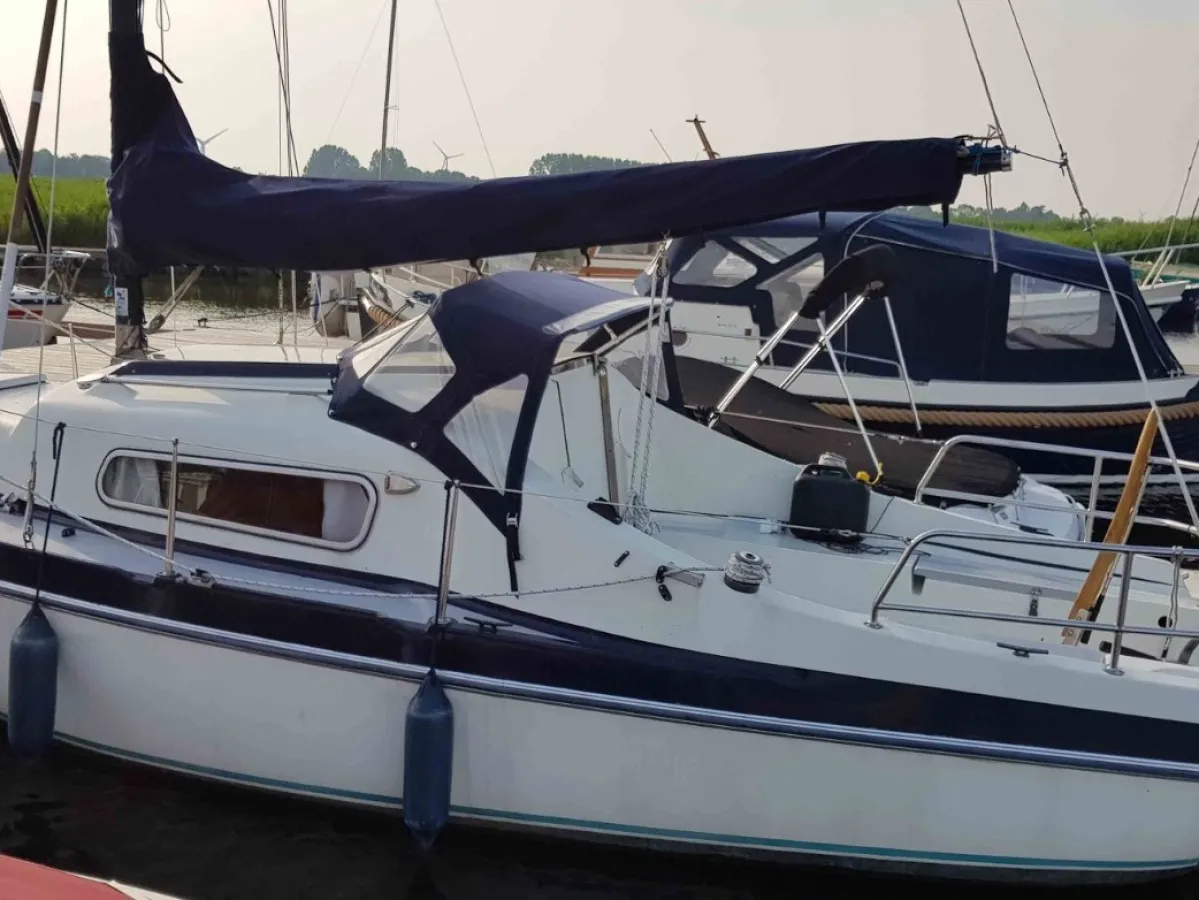 Polyester Sailboat Compromis 720