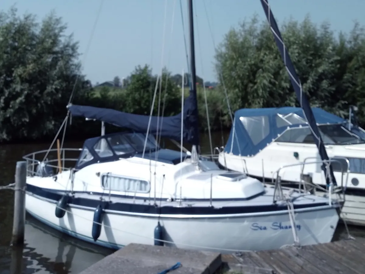 Polyester Sailboat Compromis 720