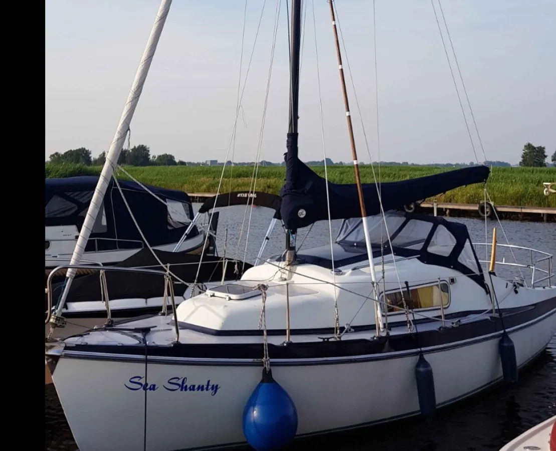 Polyester Sailboat Compromis 720